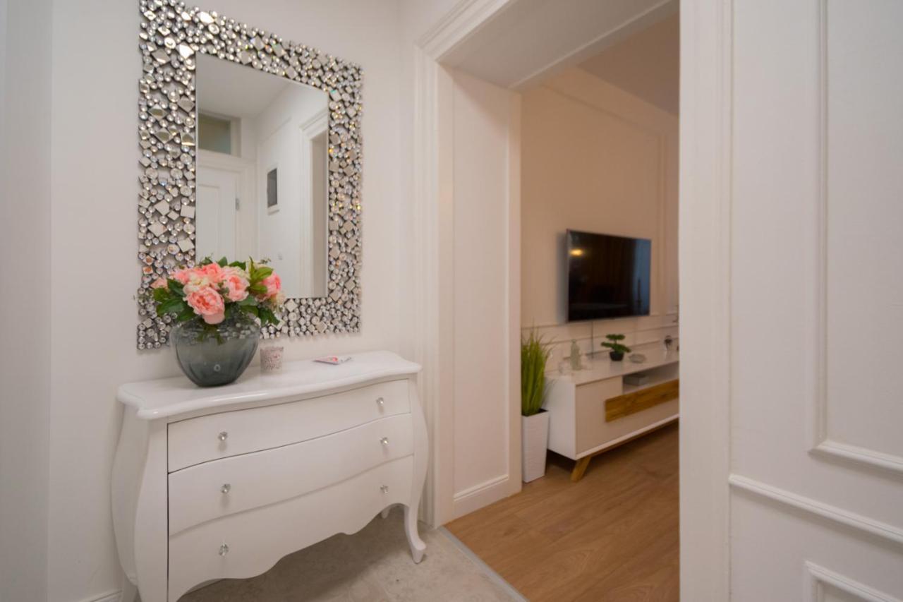 Apartment Trixi Maksimijan Πούλα Εξωτερικό φωτογραφία