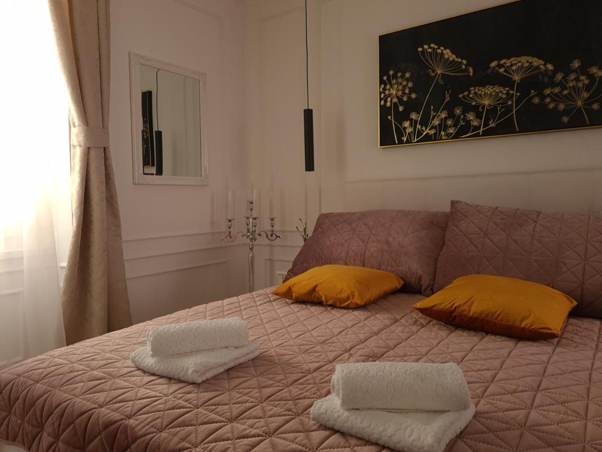 Apartment Trixi Maksimijan Πούλα Εξωτερικό φωτογραφία